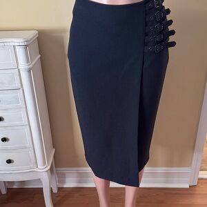 ✏️Worthington Pencil Skirt with Buckle Detail✏️